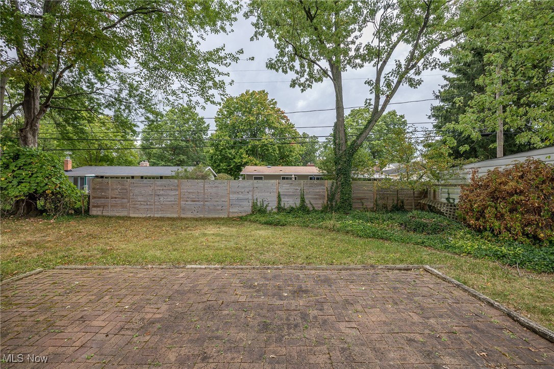 30200 Westlawn Drive Bay Village OH 44140