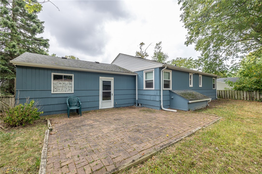 30200 Westlawn Drive Bay Village OH 44140