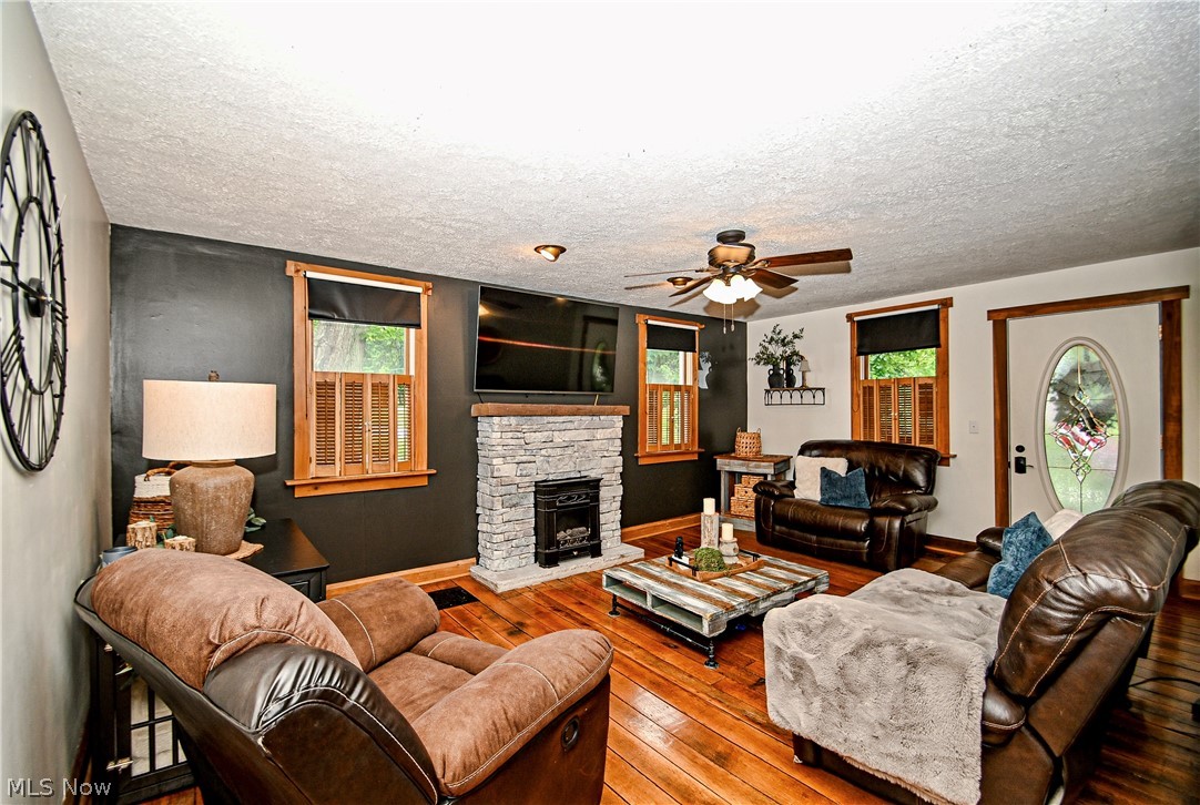16180 Lisbon Street SE Minerva OH 44657