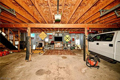 16180 Lisbon Street SE Minerva OH 44657