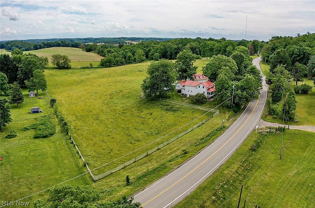16180 Lisbon Street SE Minerva OH 44657