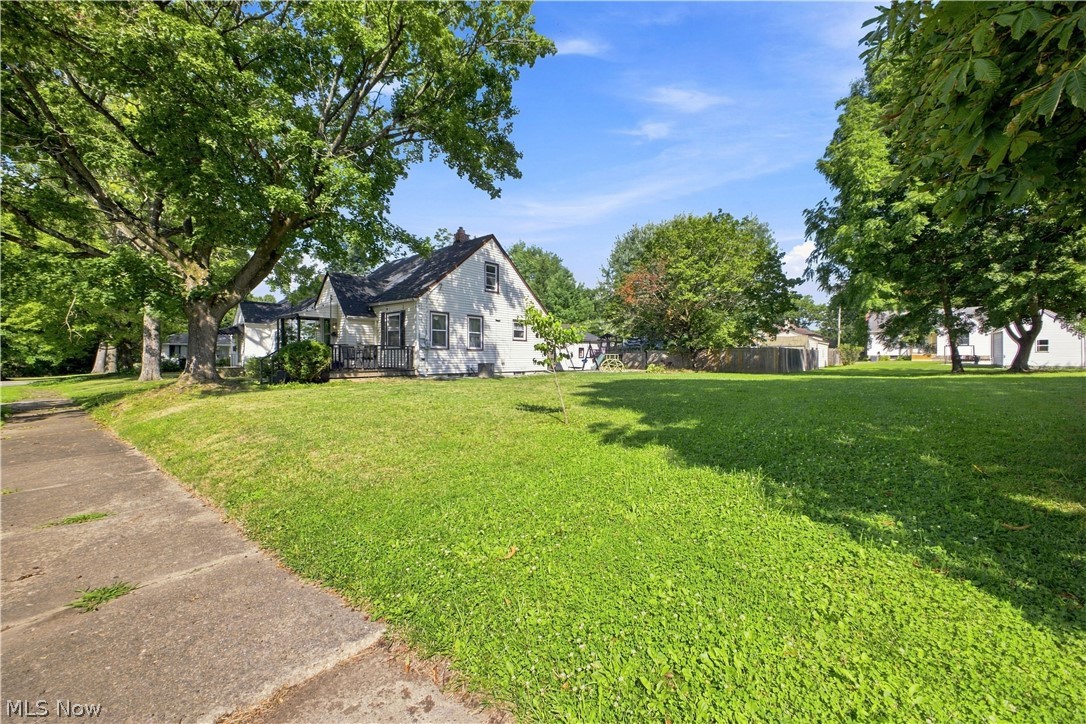1315 Edgehill Avenue SE Warren OH 44484