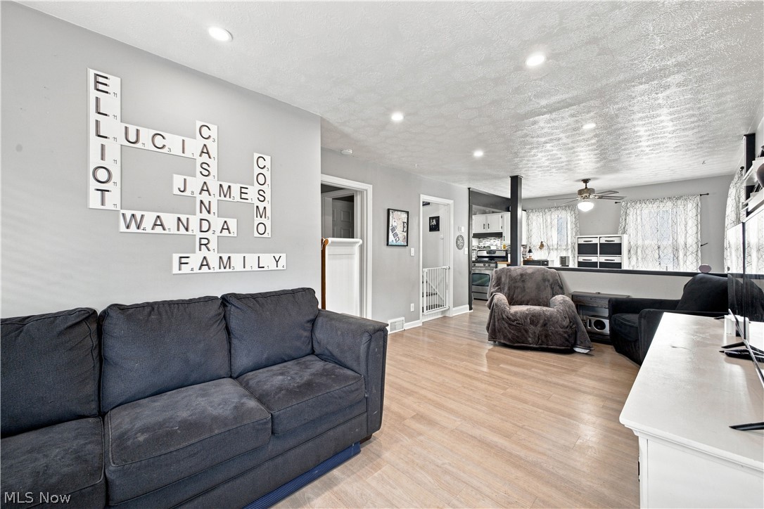 1315 Edgehill Avenue SE Warren OH 44484