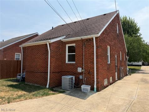 5714 Gilbert Avenue Parma OH 44129