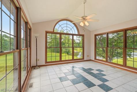 2285 Thoroughbred Drive Wadsworth OH 44281