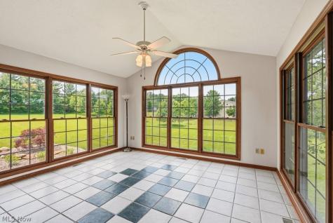 2285 Thoroughbred Drive Wadsworth OH 44281
