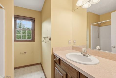 2285 Thoroughbred Drive Wadsworth OH 44281