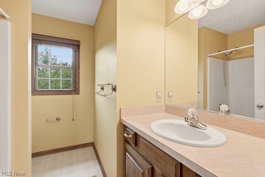 2285 Thoroughbred Drive Wadsworth OH 44281