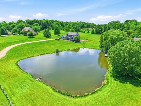 2285 Thoroughbred Drive Wadsworth OH 44281