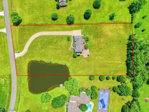 2285 Thoroughbred Drive Wadsworth OH 44281