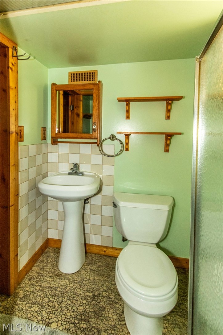 12805 Crossburn Avenue Cleveland OH 44135