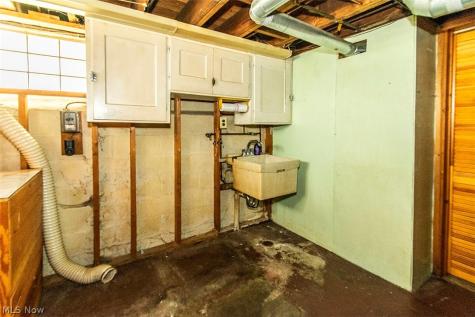 12805 Crossburn Avenue Cleveland OH 44135