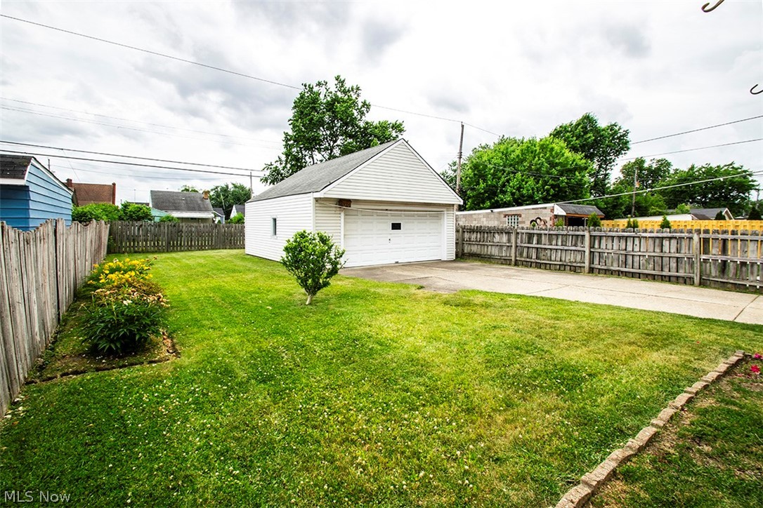 12805 Crossburn Avenue Cleveland OH 44135