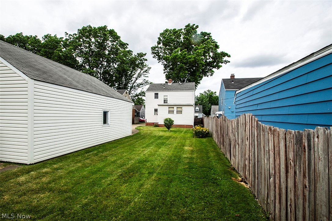 12805 Crossburn Avenue Cleveland OH 44135