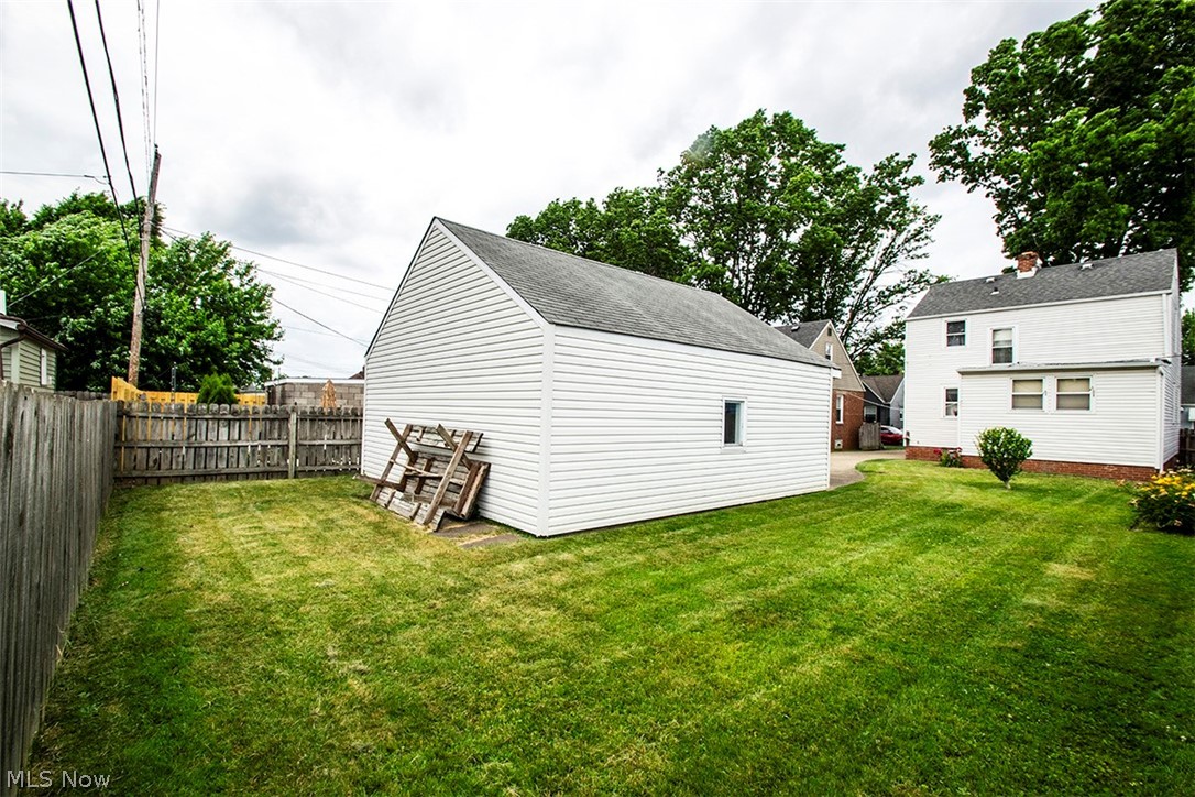 12805 Crossburn Avenue Cleveland OH 44135