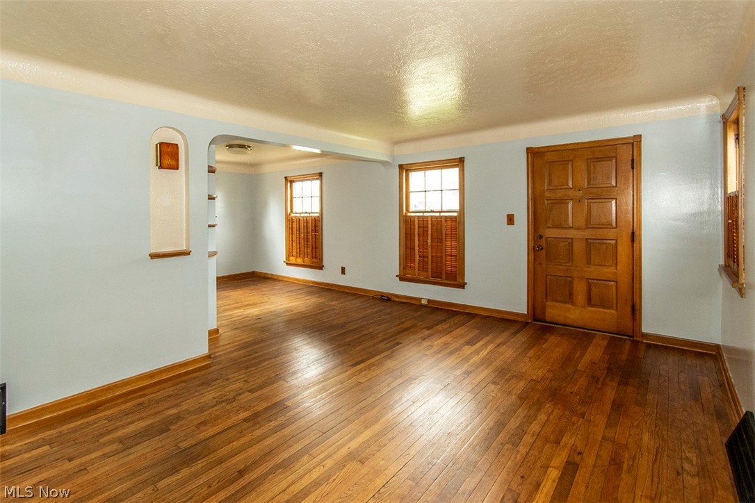 12805 Crossburn Avenue Cleveland OH 44135