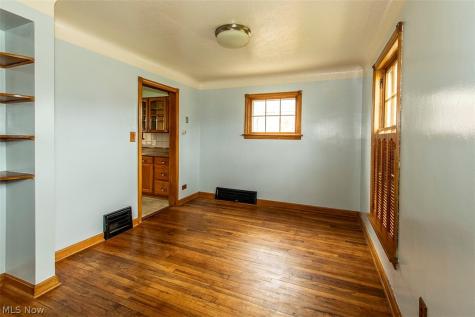 12805 Crossburn Avenue Cleveland OH 44135