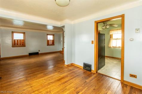 12805 Crossburn Avenue Cleveland OH 44135