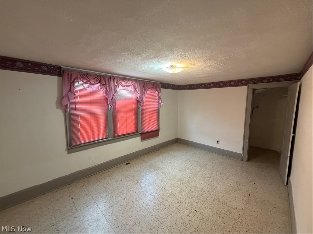 14060 Pershing Avenue Newcomerstown OH 43832