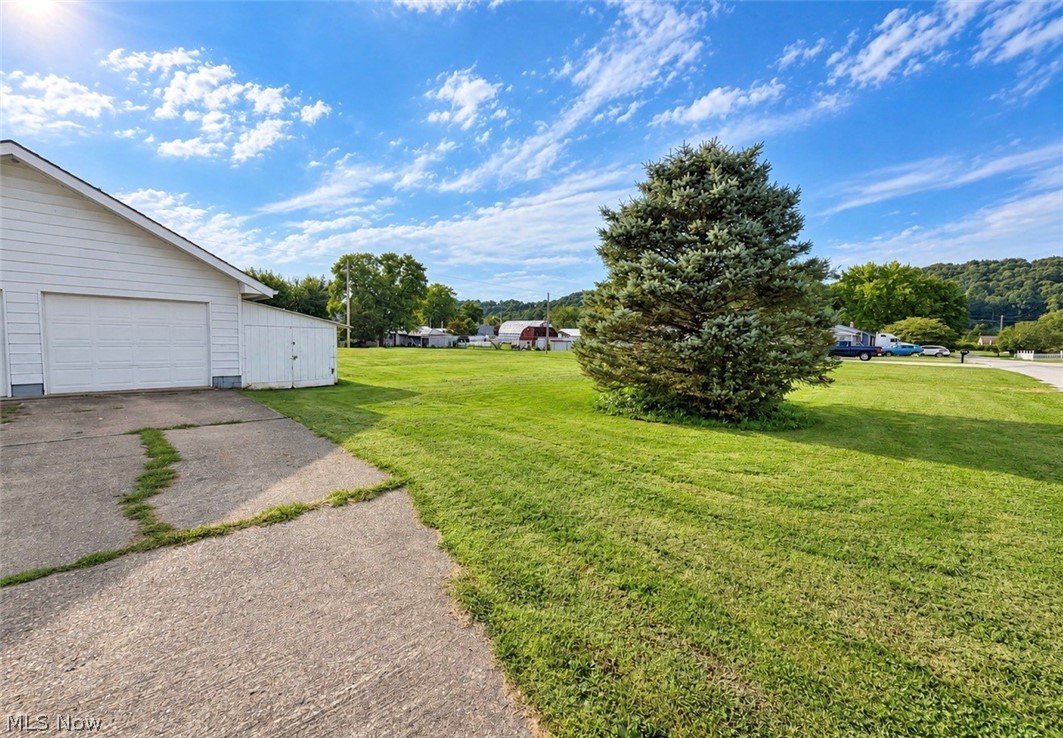 14060 Pershing Avenue Newcomerstown OH 43832
