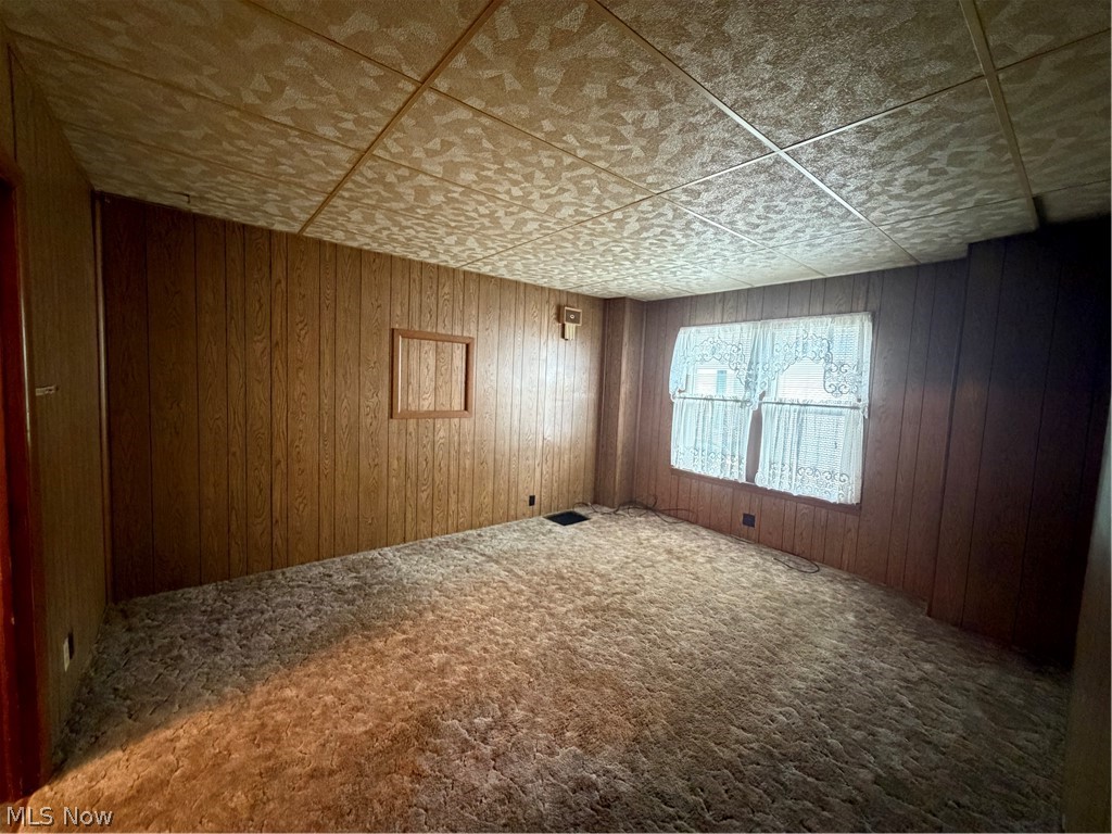 14060 Pershing Avenue Newcomerstown OH 43832