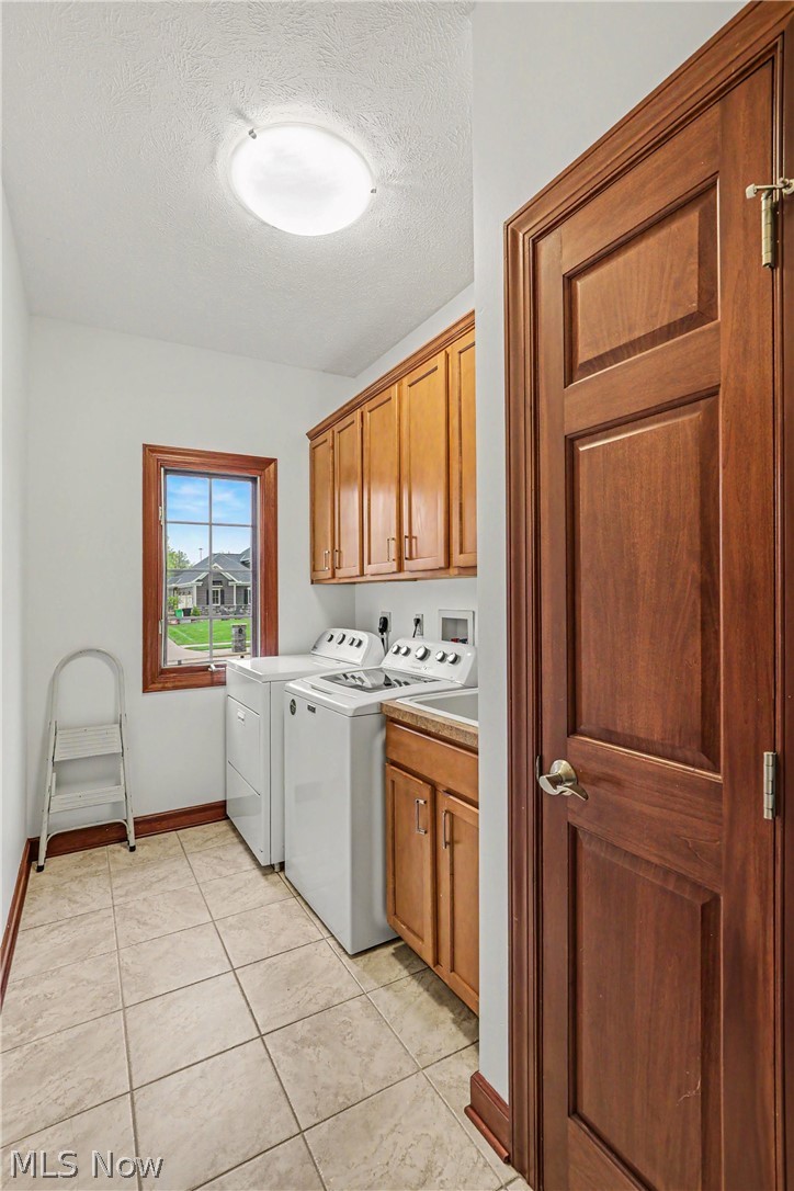 6291 Maypine Farm Boulevard Highland Heights OH 44143