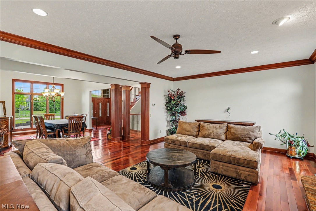 6291 Maypine Farm Boulevard Highland Heights OH 44143