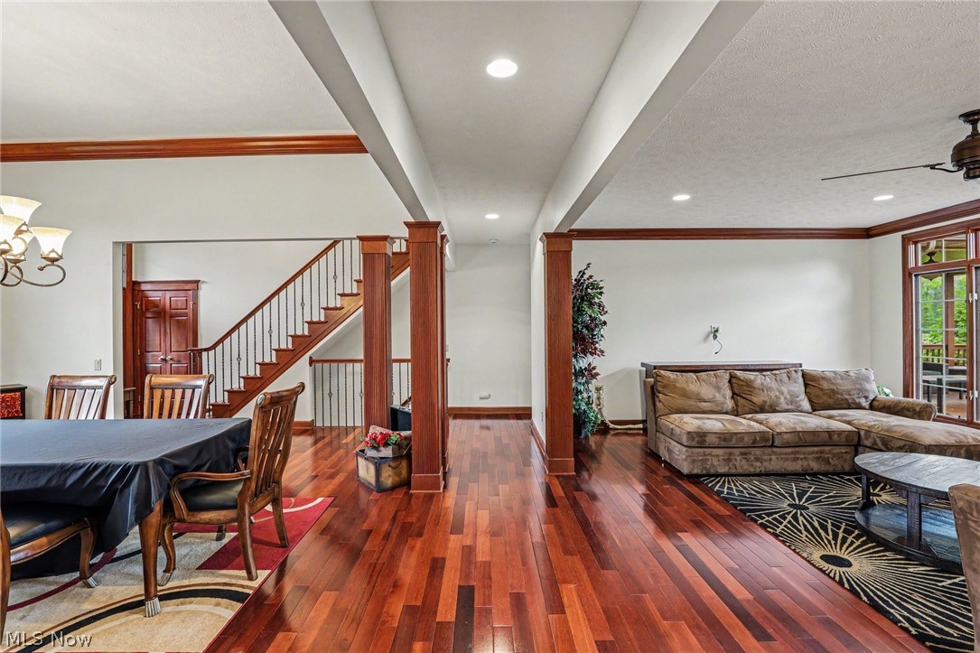 6291 Maypine Farm Boulevard Highland Heights OH 44143