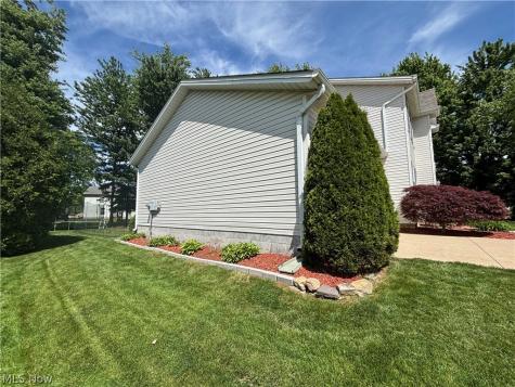 695 Meadowlark Road Painesville OH 44077