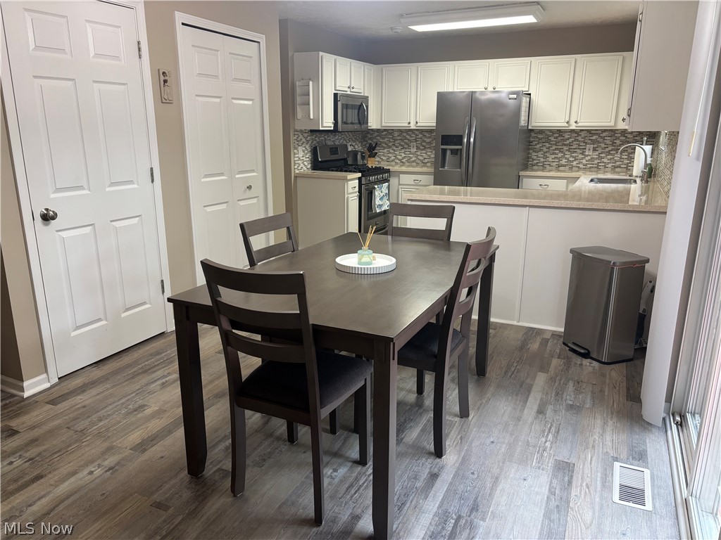 695 Meadowlark Road Painesville OH 44077