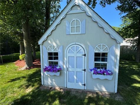 695 Meadowlark Road Painesville OH 44077