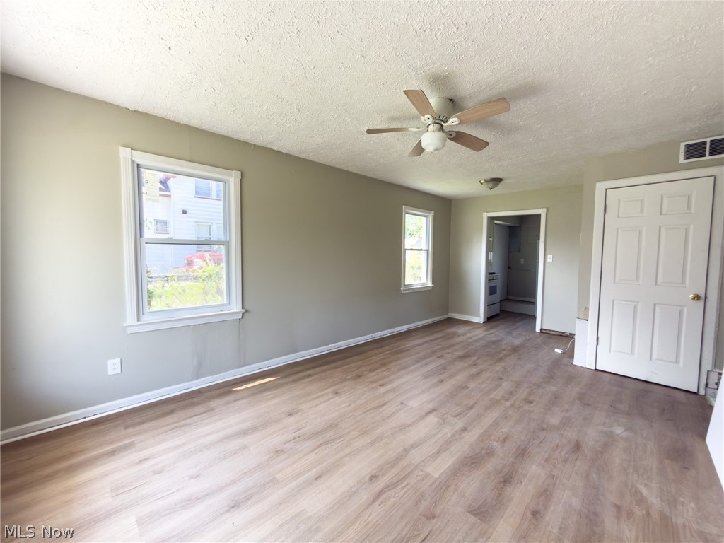 11825 Avon Avenue Cleveland OH 44105
