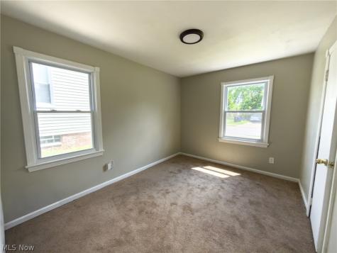 11825 Avon Avenue Cleveland OH 44105