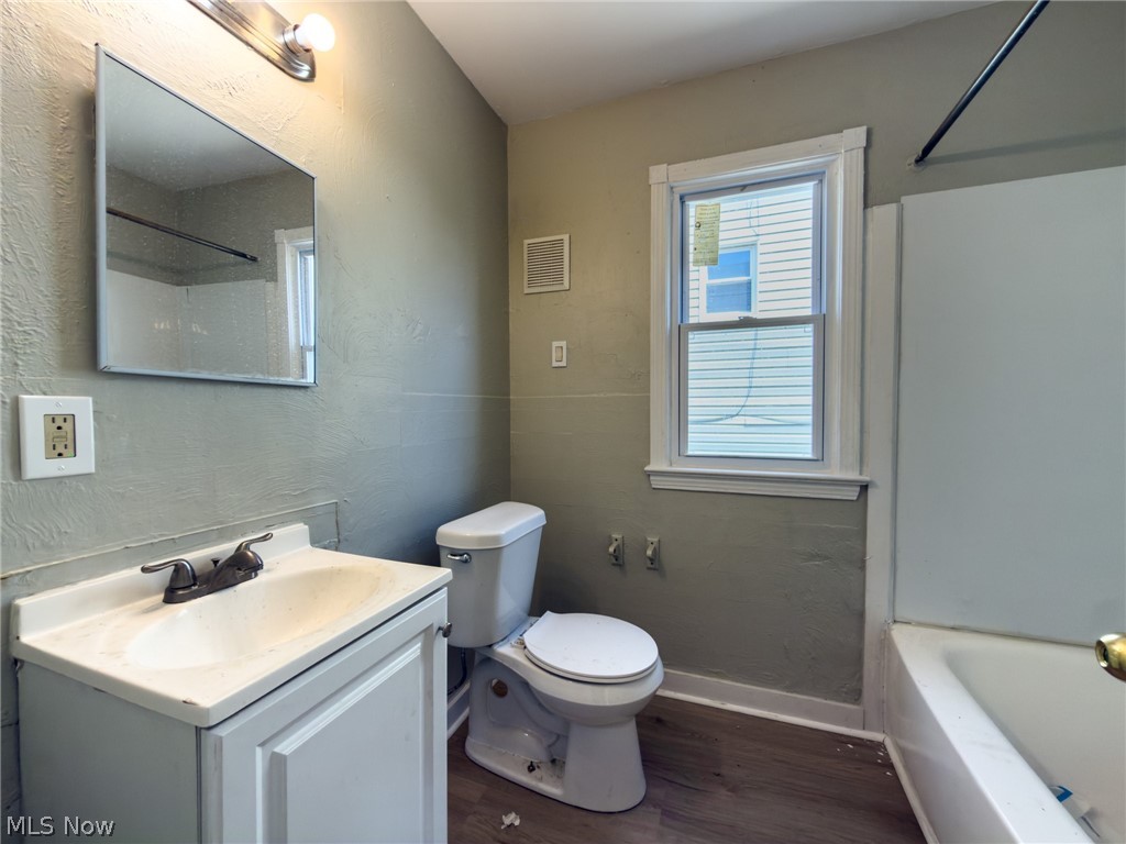 11825 Avon Avenue Cleveland OH 44105