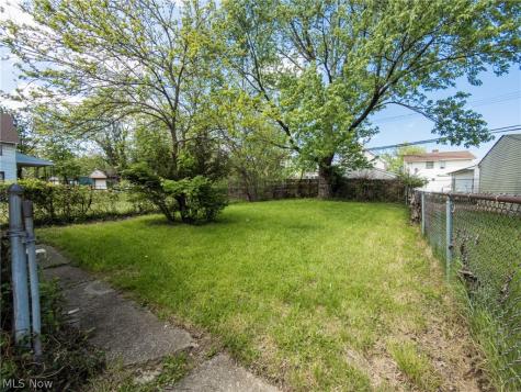 11825 Avon Avenue Cleveland OH 44105