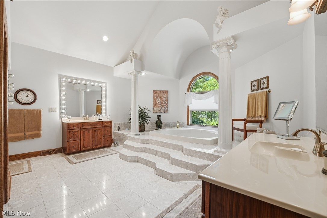 1337 Meadowood Circle Poland OH 44514