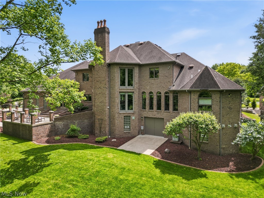 1337 Meadowood Circle Poland OH 44514