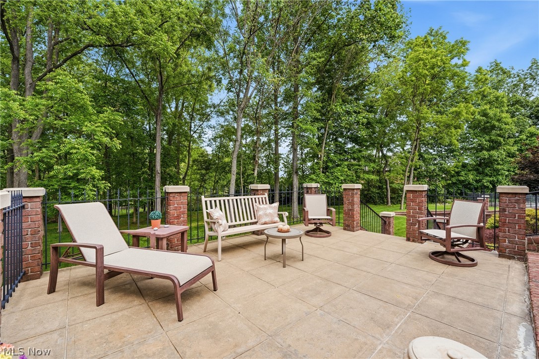 1337 Meadowood Circle Poland OH 44514