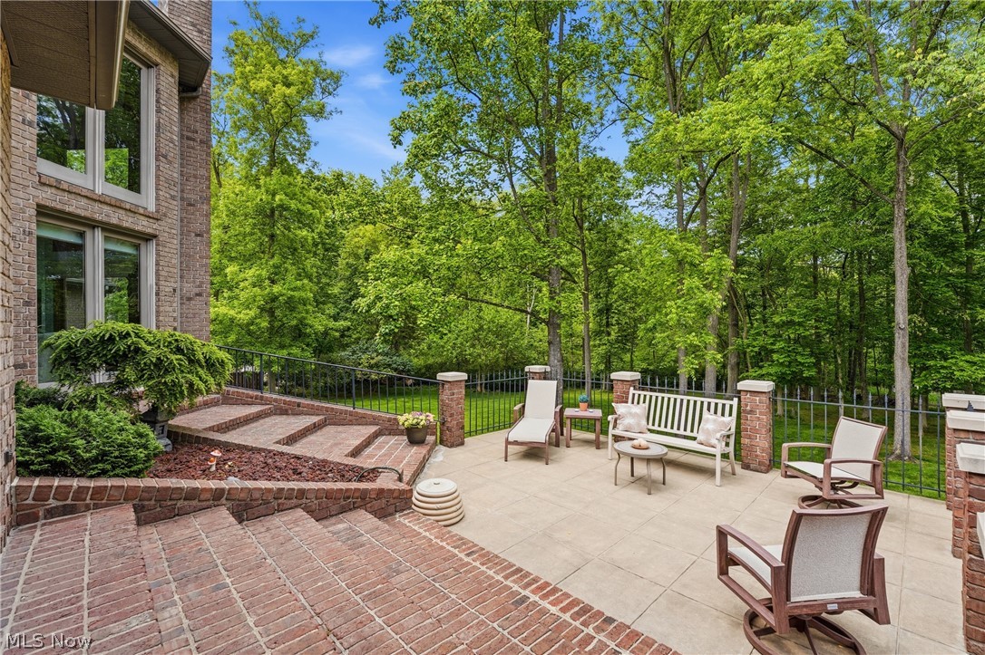 1337 Meadowood Circle Poland OH 44514