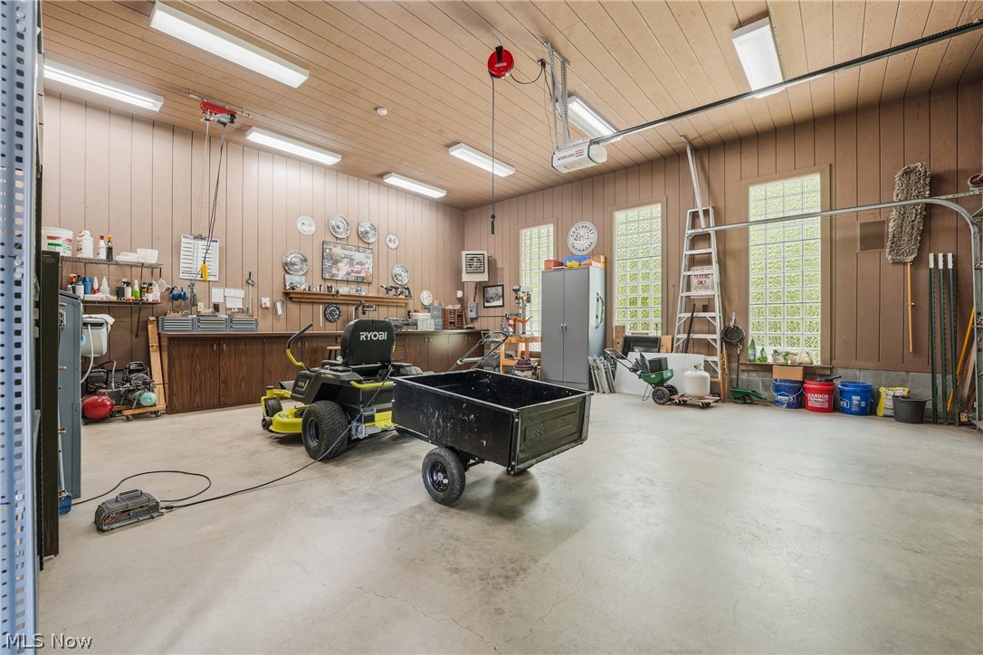 1337 Meadowood Circle Poland OH 44514