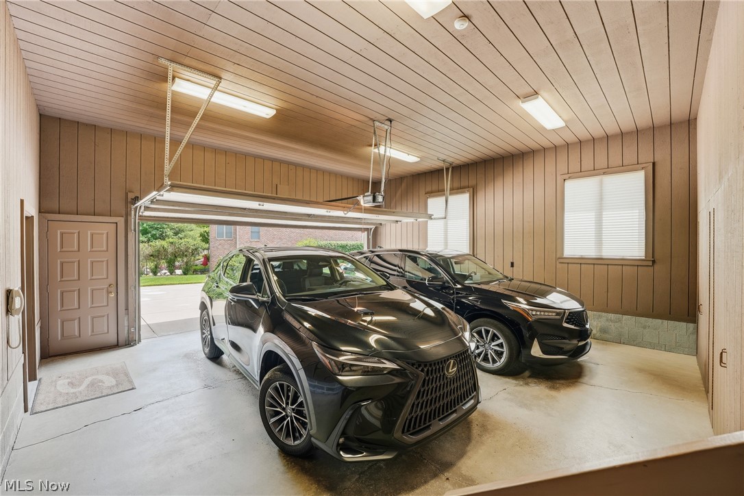 1337 Meadowood Circle Poland OH 44514