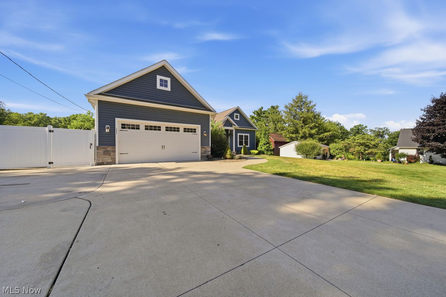 3634 Mt Pleasant Street NW North Canton OH 44720