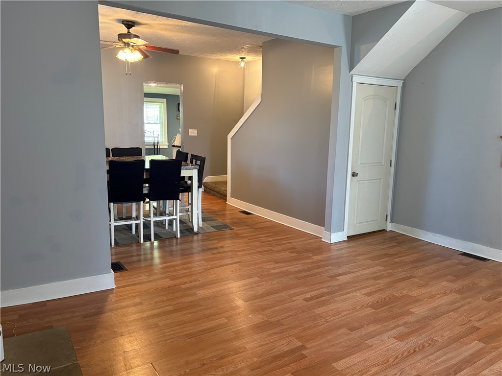 2885 E Water Street Rock Creek OH 44084