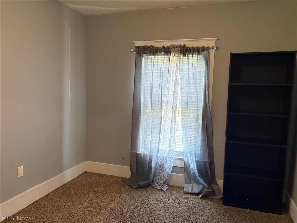 2885 E Water Street Rock Creek OH 44084