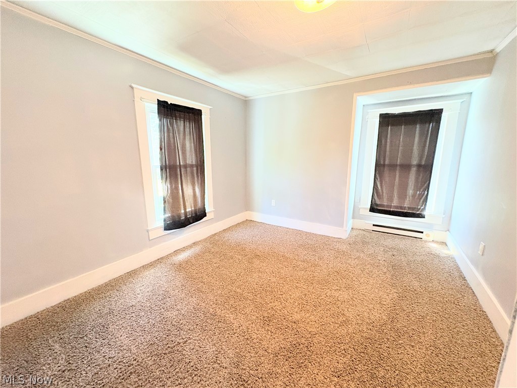 2885 E Water Street Rock Creek OH 44084