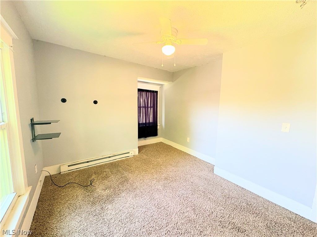2885 E Water Street Rock Creek OH 44084