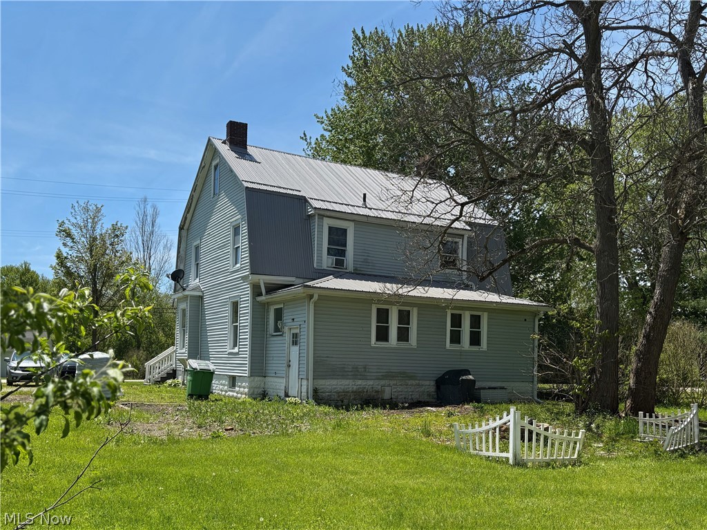 2885 E Water Street Rock Creek OH 44084