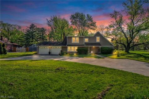 8689 Stearns Road Olmsted Twp OH 44138