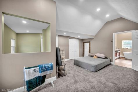 8689 Stearns Road Olmsted Twp OH 44138