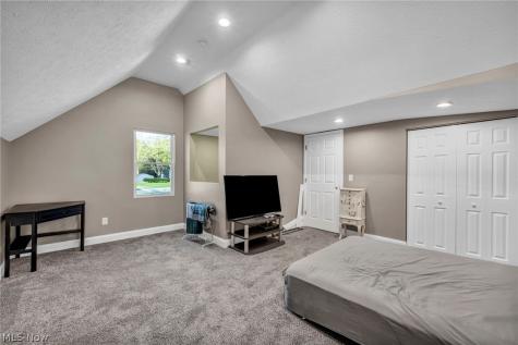 8689 Stearns Road Olmsted Twp OH 44138